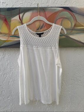 Banana Republic White Crochet Yoke Sleeveless Tank